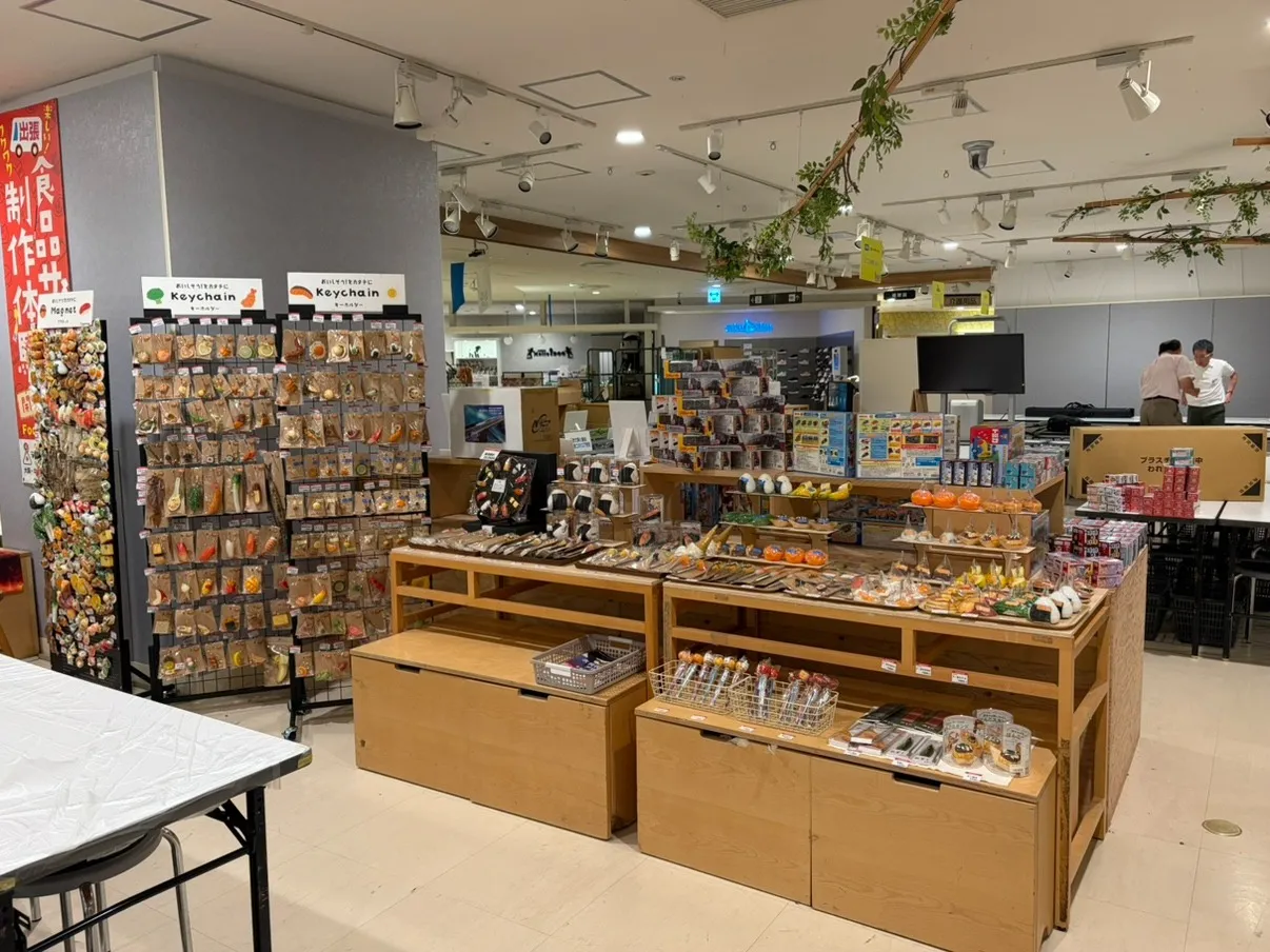 【阪急催事レポ②✨】会場の見どころ大公開！くるくる回せるミニお肉＆名物「デカ盛りカレー」に大人も子供も大興奮！🍖