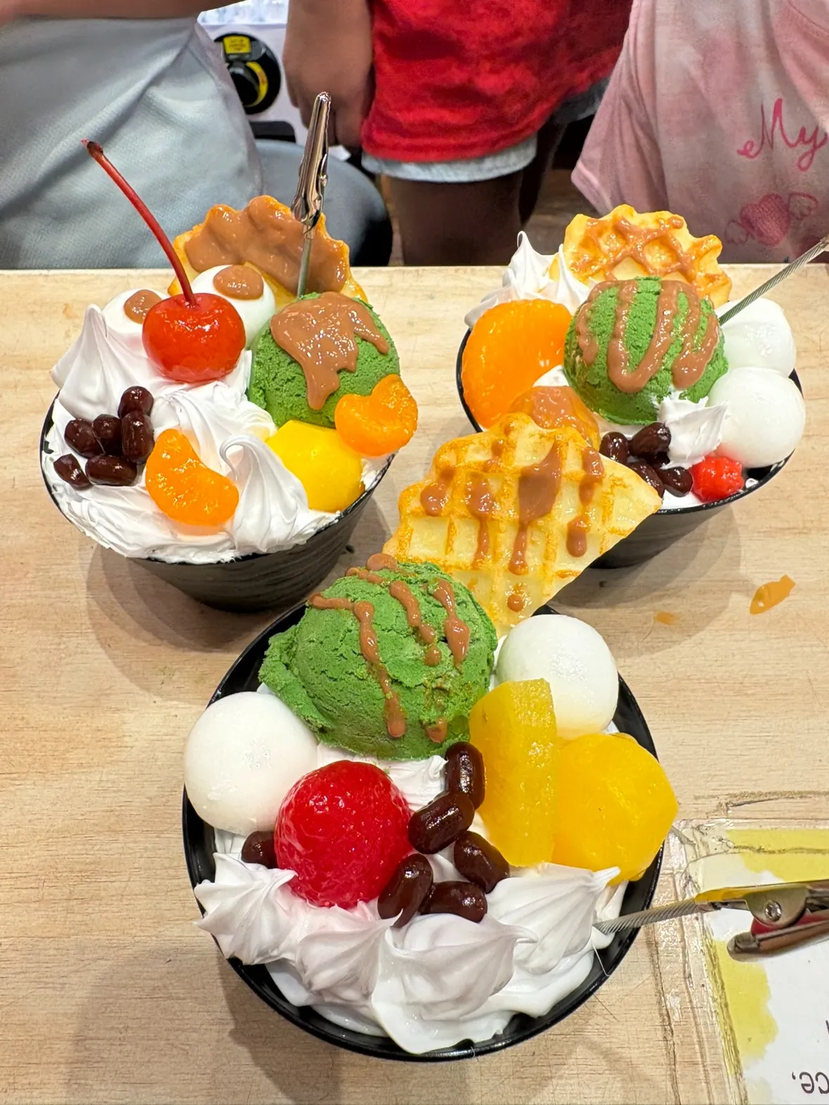 【夏休みの思い出⑦✨】今年は空前の「抹茶パフェ」ブーム？！3人で仲良く作った個性的でキュートな和パフェをお披露目！🍵